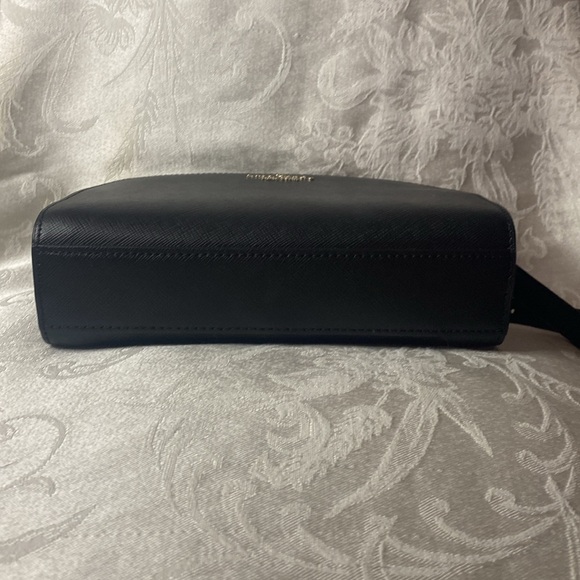 Kate Spade Black Leather Small Dome Crossbody NWOT - Picture 5 of 7